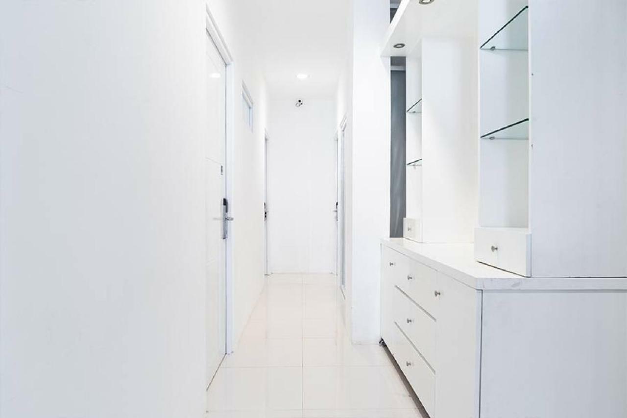 Reddoorz Near Seasons City Mall Giacarta Esterno foto